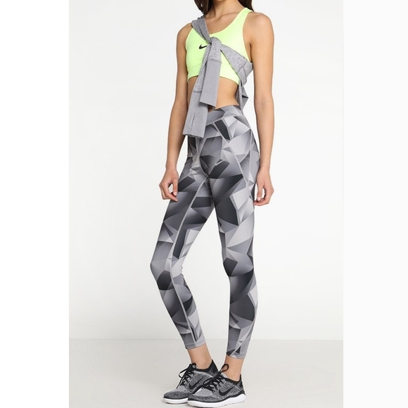 Nike Gray Geometric Print Leggings - Picture 2 of 6